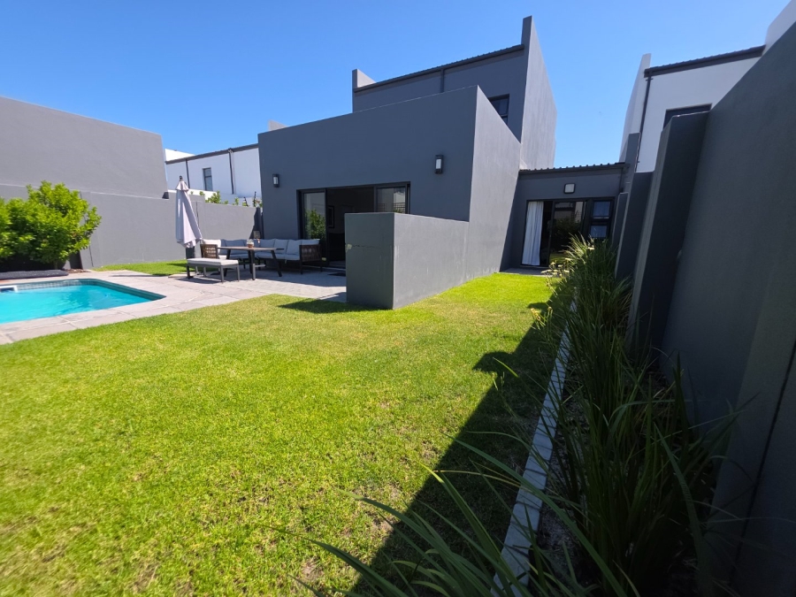 4 Bedroom Property for Sale in Sandown Western Cape